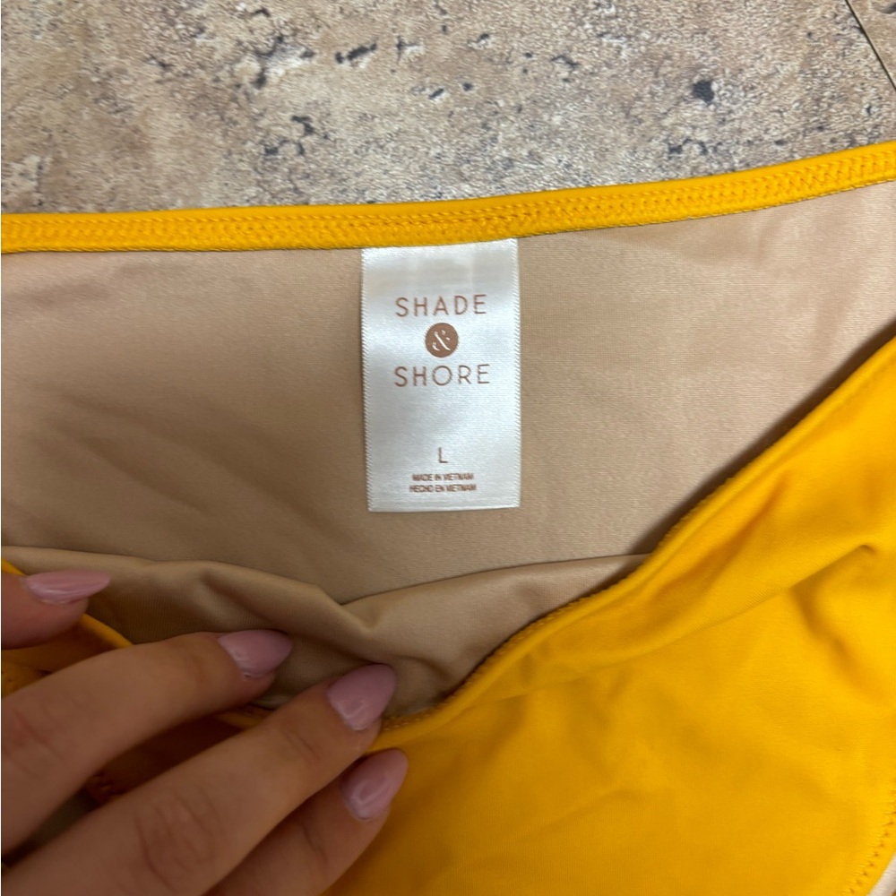 Target Bikini - Picture 2 of 5